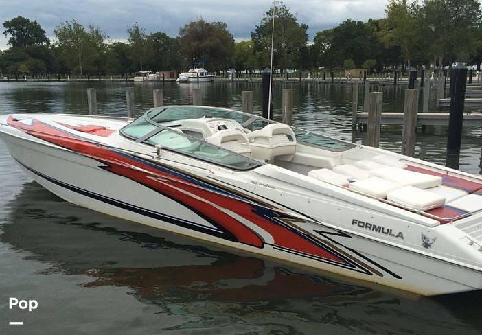 1998 Formula 382 Fastech for sale in Chesterfield, MI