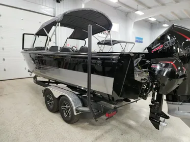 2024 Crestliner 2250 Authority