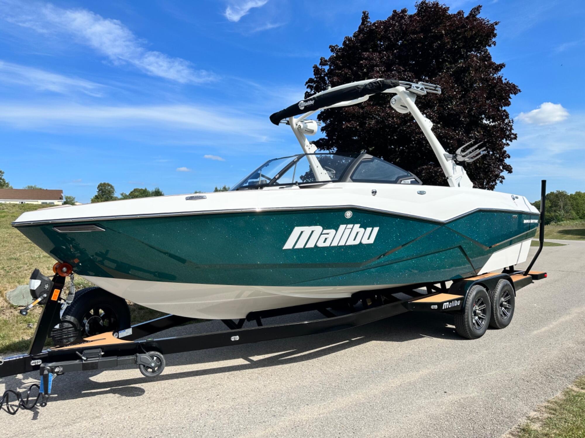 New 2024 Malibu 25 LSV, 49796 Walloon Lake Boat Trader