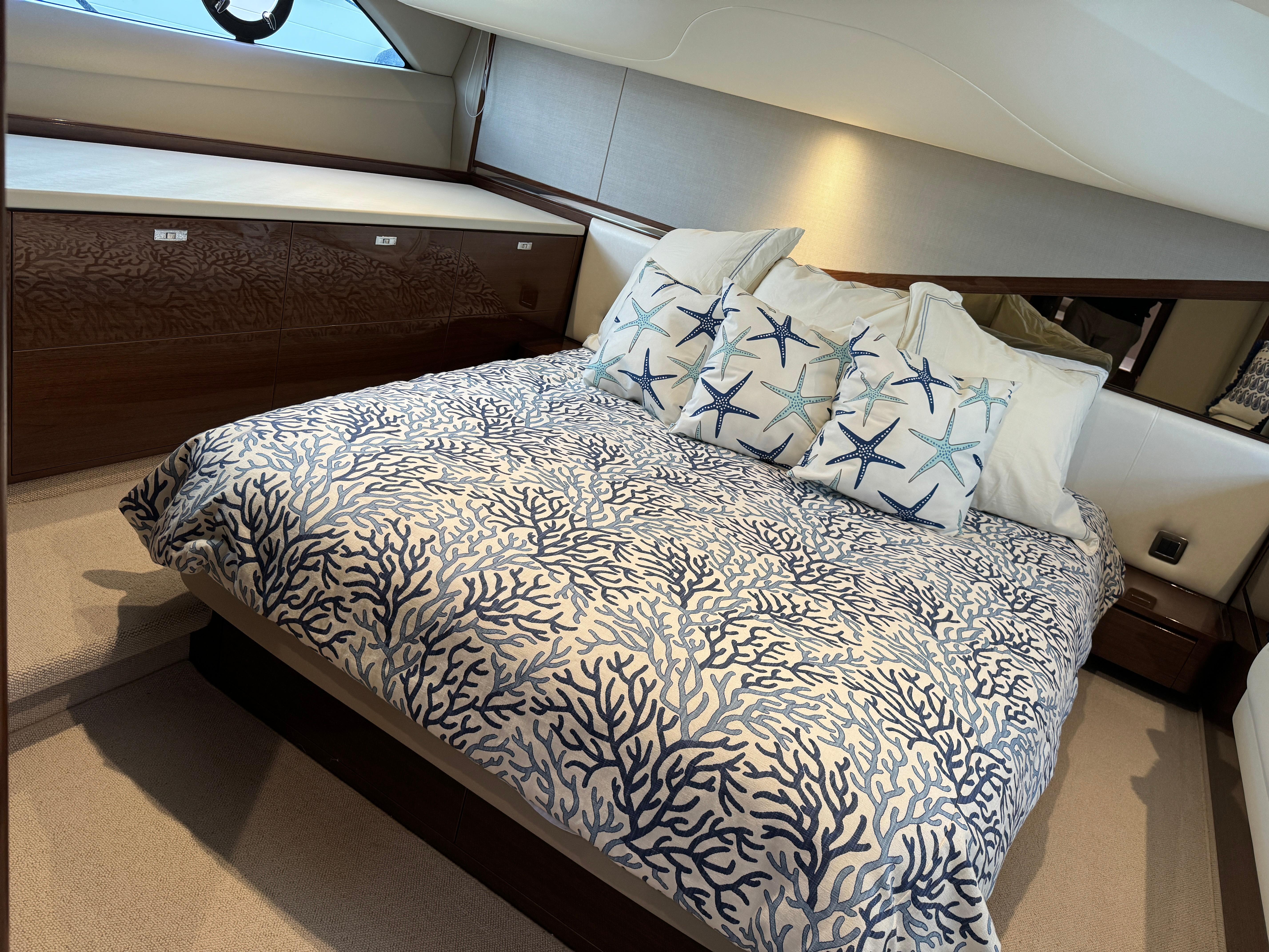 2020 Princess F45 master stateroom bed