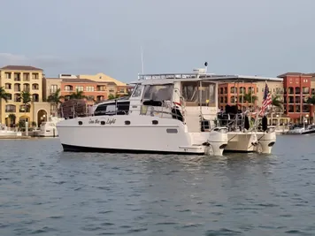 2019 Endeavour Catamaran 440 HYBRID