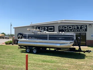 2024 Sun Tracker Fishin' Barge 20 DLX