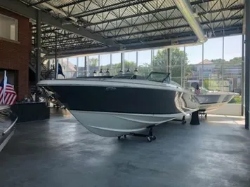 2021 Chris-Craft Launch 34