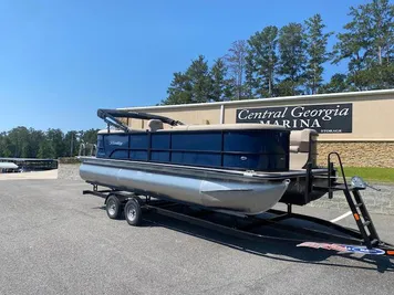 2024 Bentley Pontoons Legacy 220 Navigator