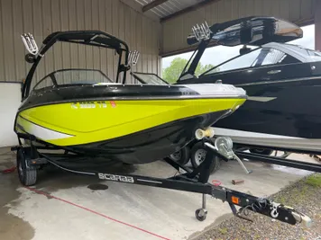 2014 Scarab 195