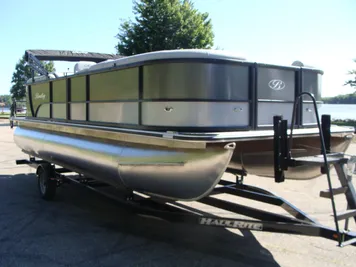 2024 Bentley Pontoons 220 Legacy