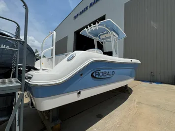 2022 Robalo 242 EXPLORER