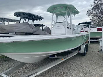 2024 Sea Pro 250 Bay