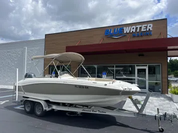 2017 NauticStar 203 SC