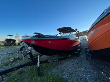 2016 Scarab 255 Impulse