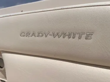 2017 Grady-White Freedom 235