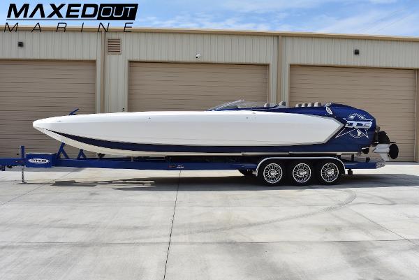 f32 boat