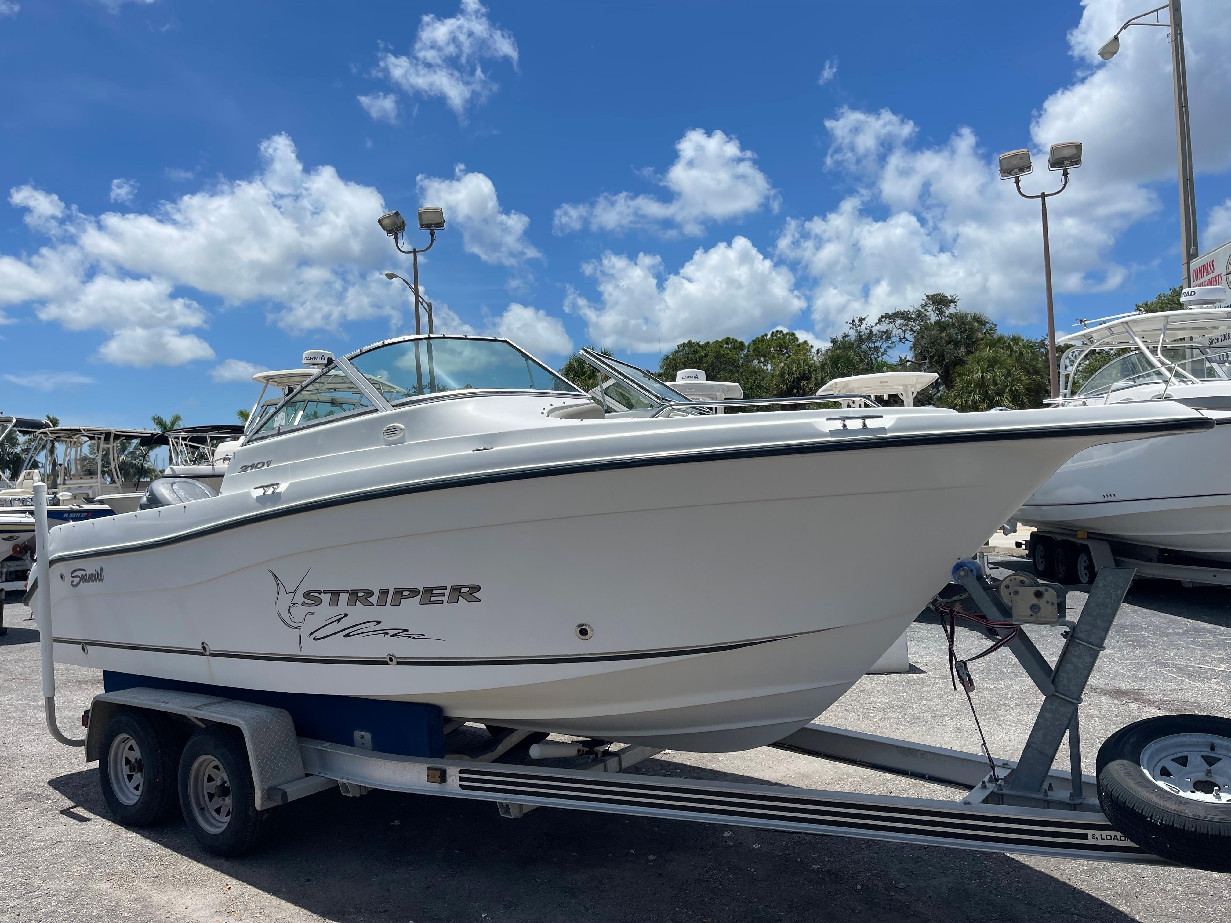 Used 2003 Seaswirl Striper 2101 Dual Console OB, 34221 Palmetto - Boat ...