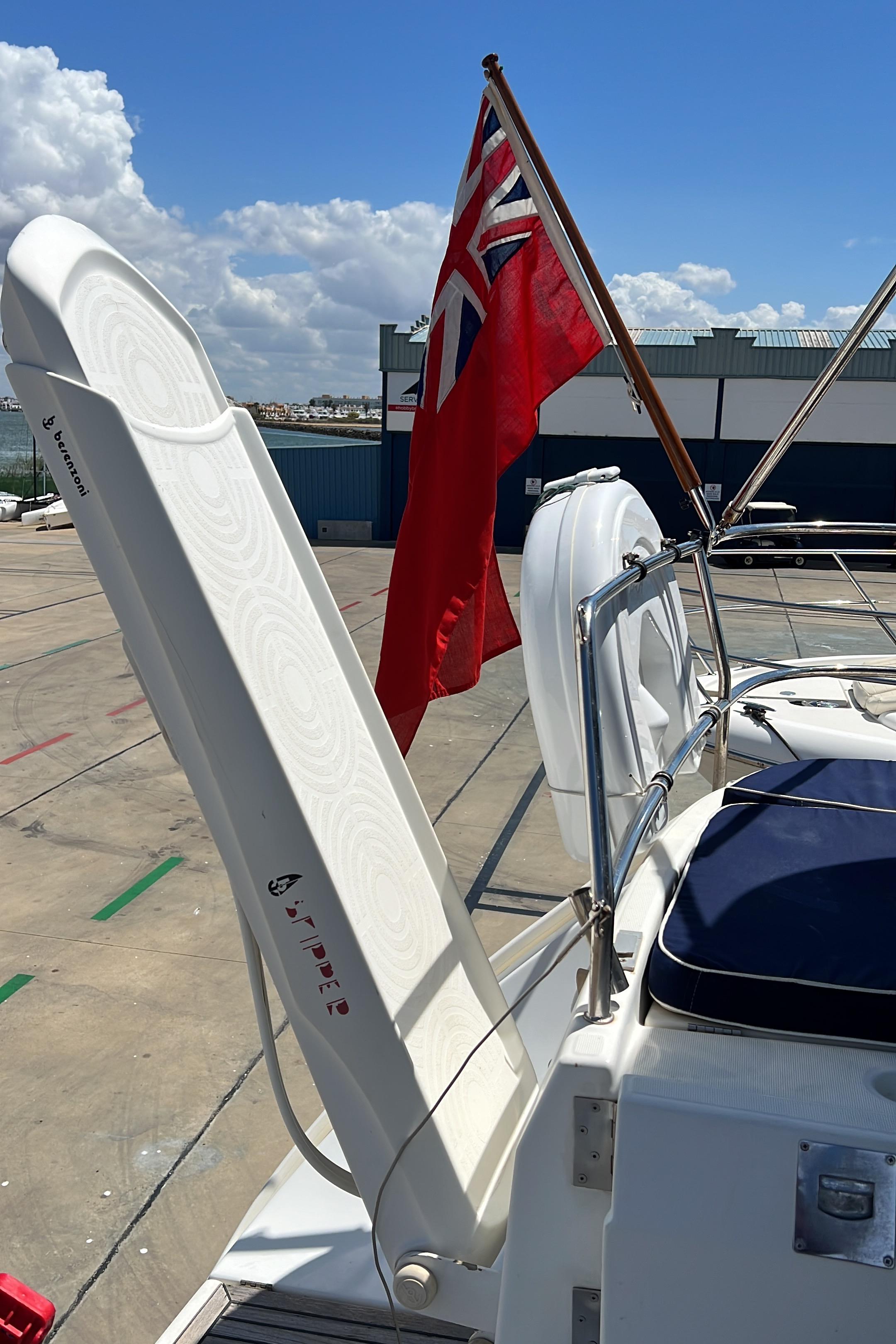 Carina sails under UK Flag