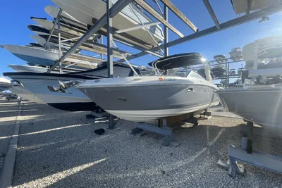 2020 Sea Ray 270 SDX OB