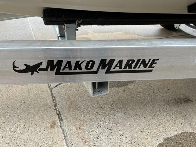 2024 Mako 214 CC