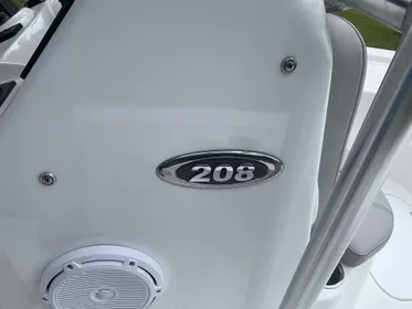 2017 Sea Pro 208 Bay Series