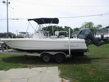 2016 Robalo 226 Cayman