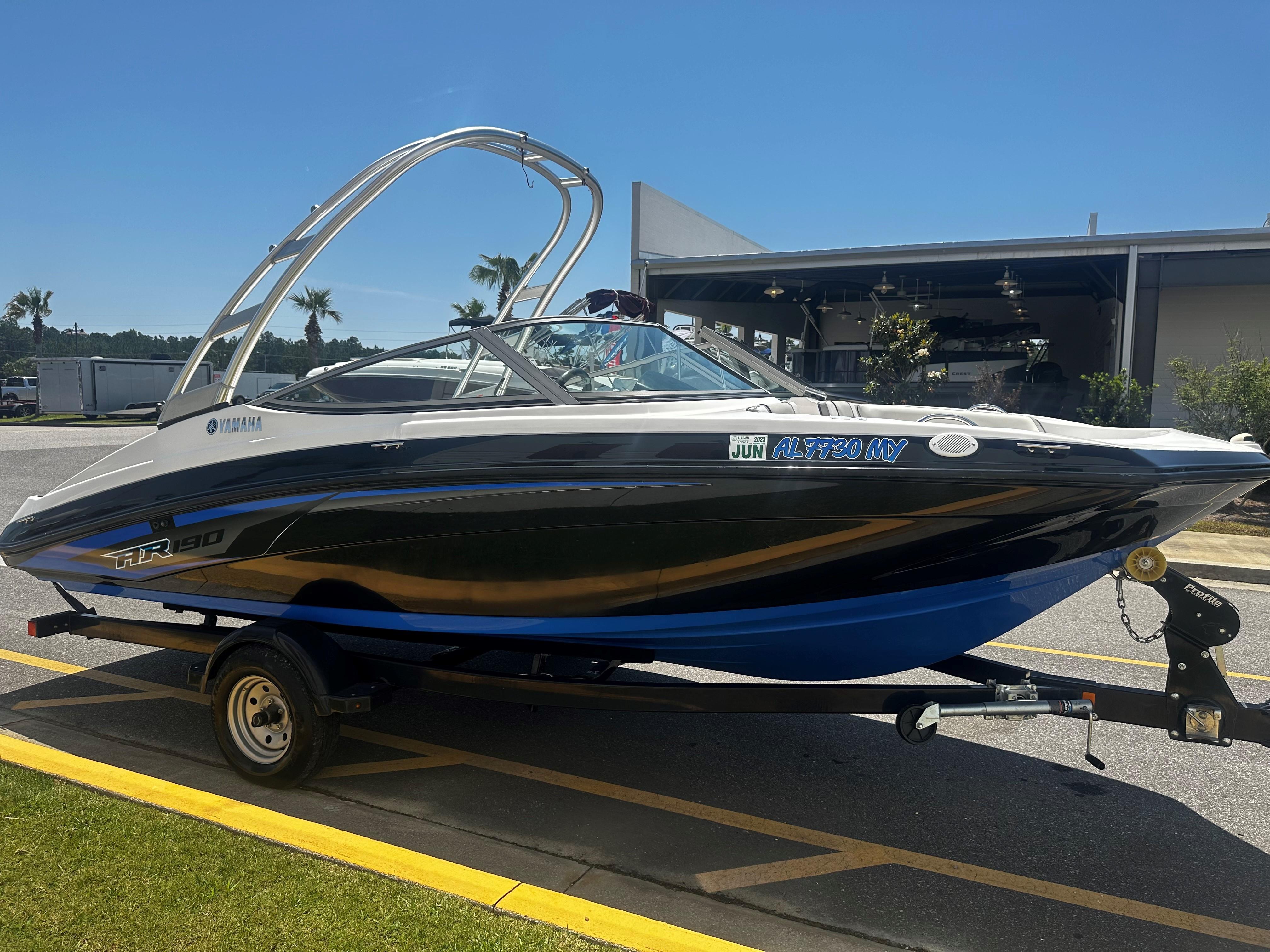 2017 Yamaha Boats AR190
