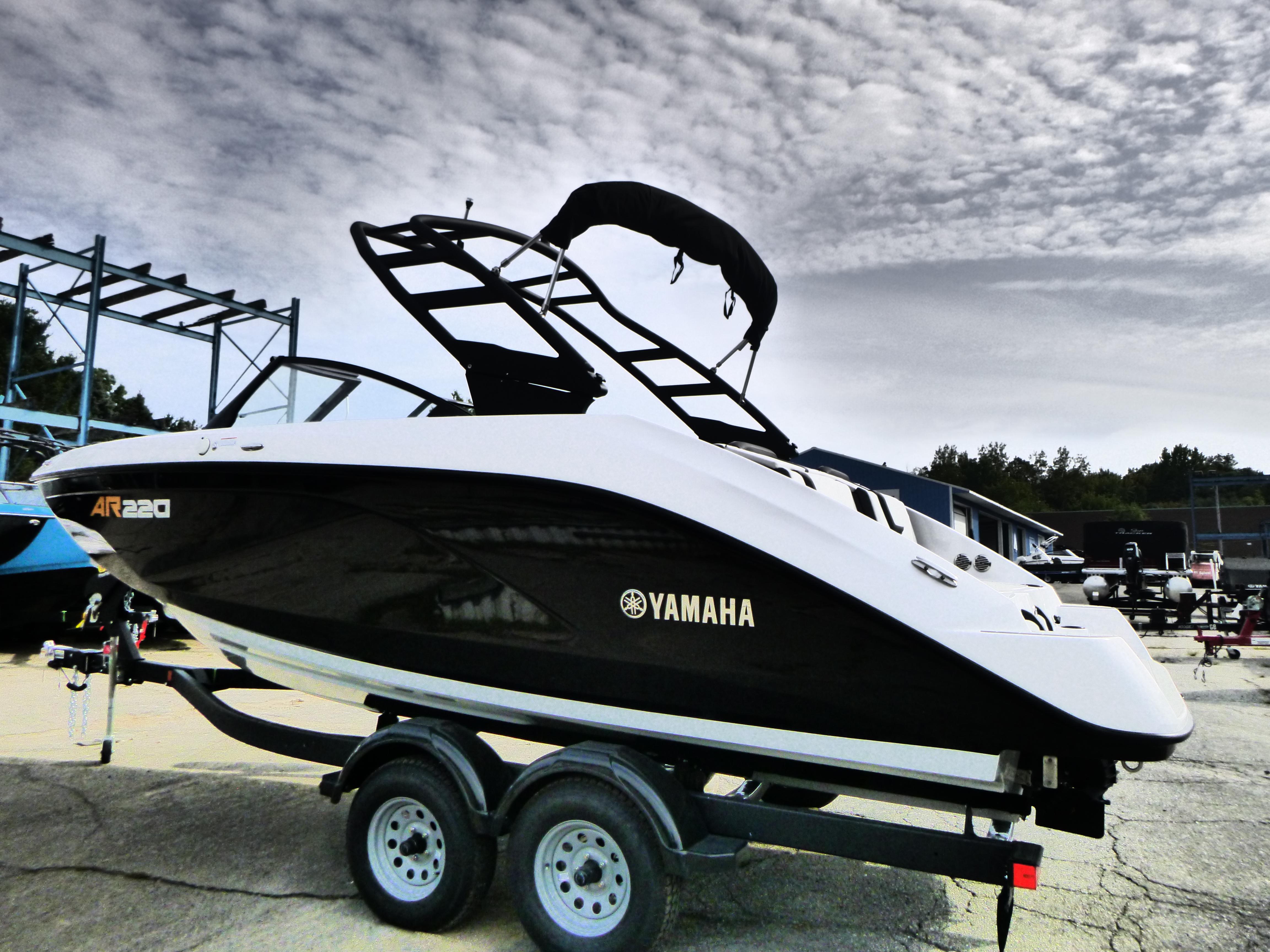 New 2024 Yamaha Boats AR220, 48821 Lansing Boat Trader