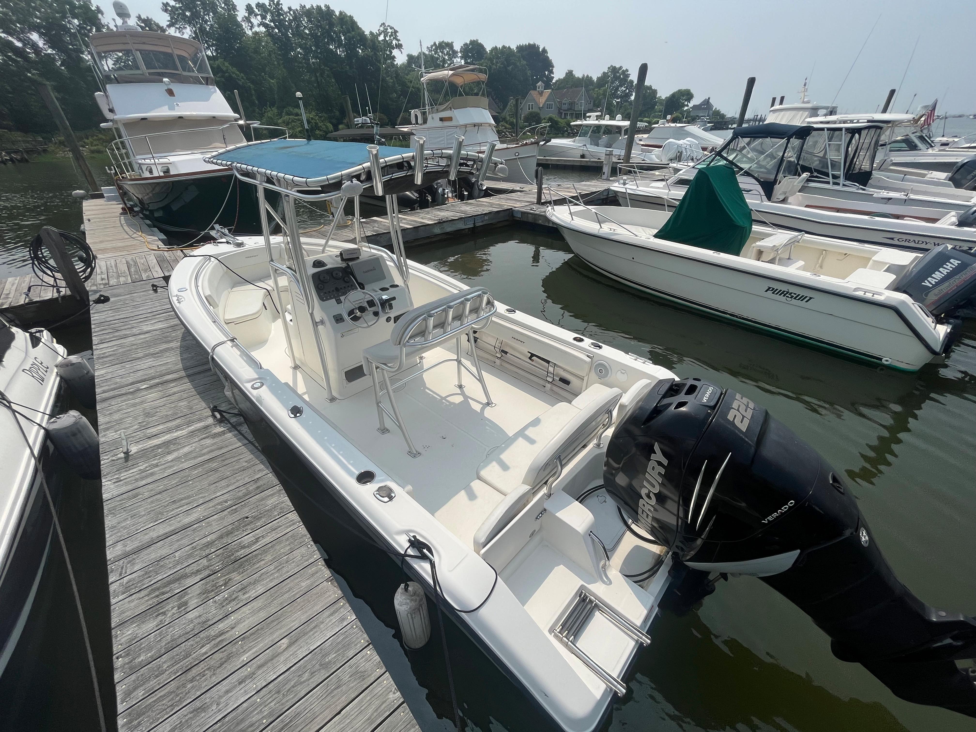 Used 2012 Trophy 2203 Center Console, 06820 Darien - Boat Trader