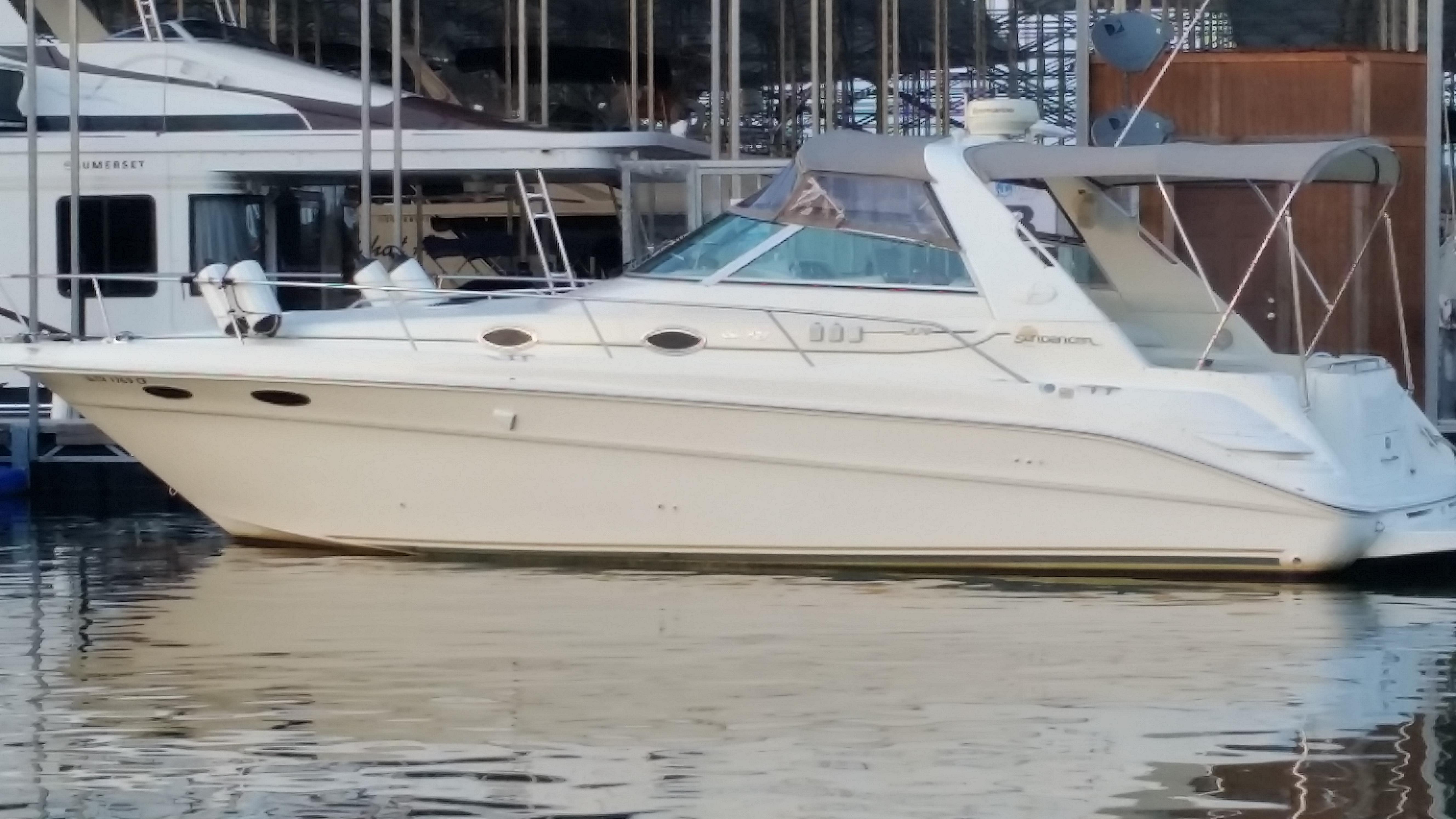 1998 Sea Ray 330 Sundancer