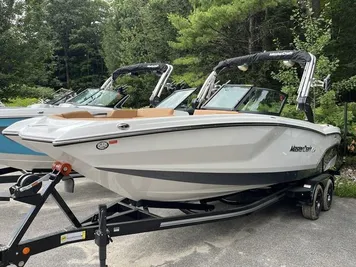 2023 MasterCraft NXT24