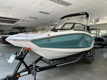 2023 MasterCraft NXT22