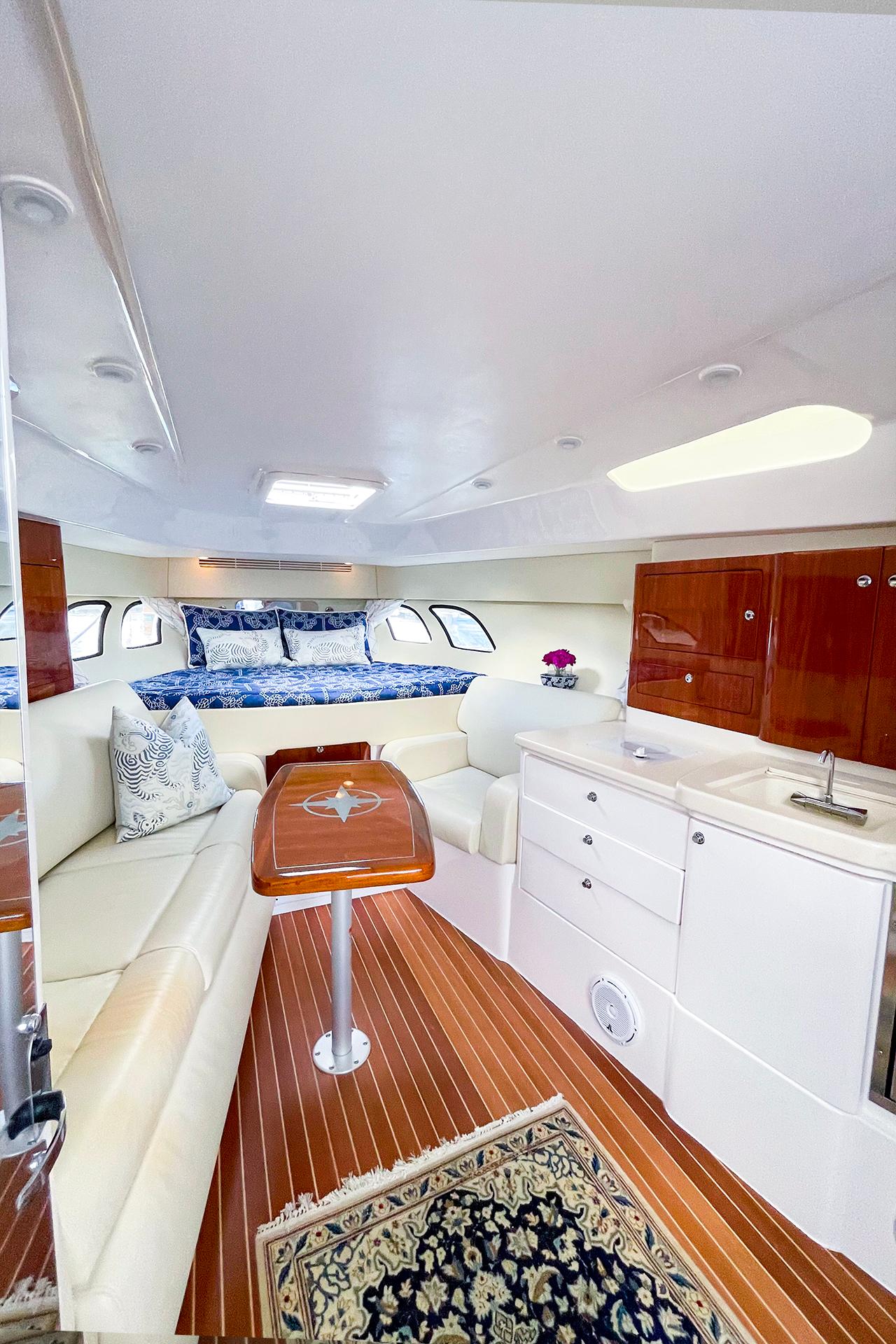2015 Intrepid 430 Sport Yacht
