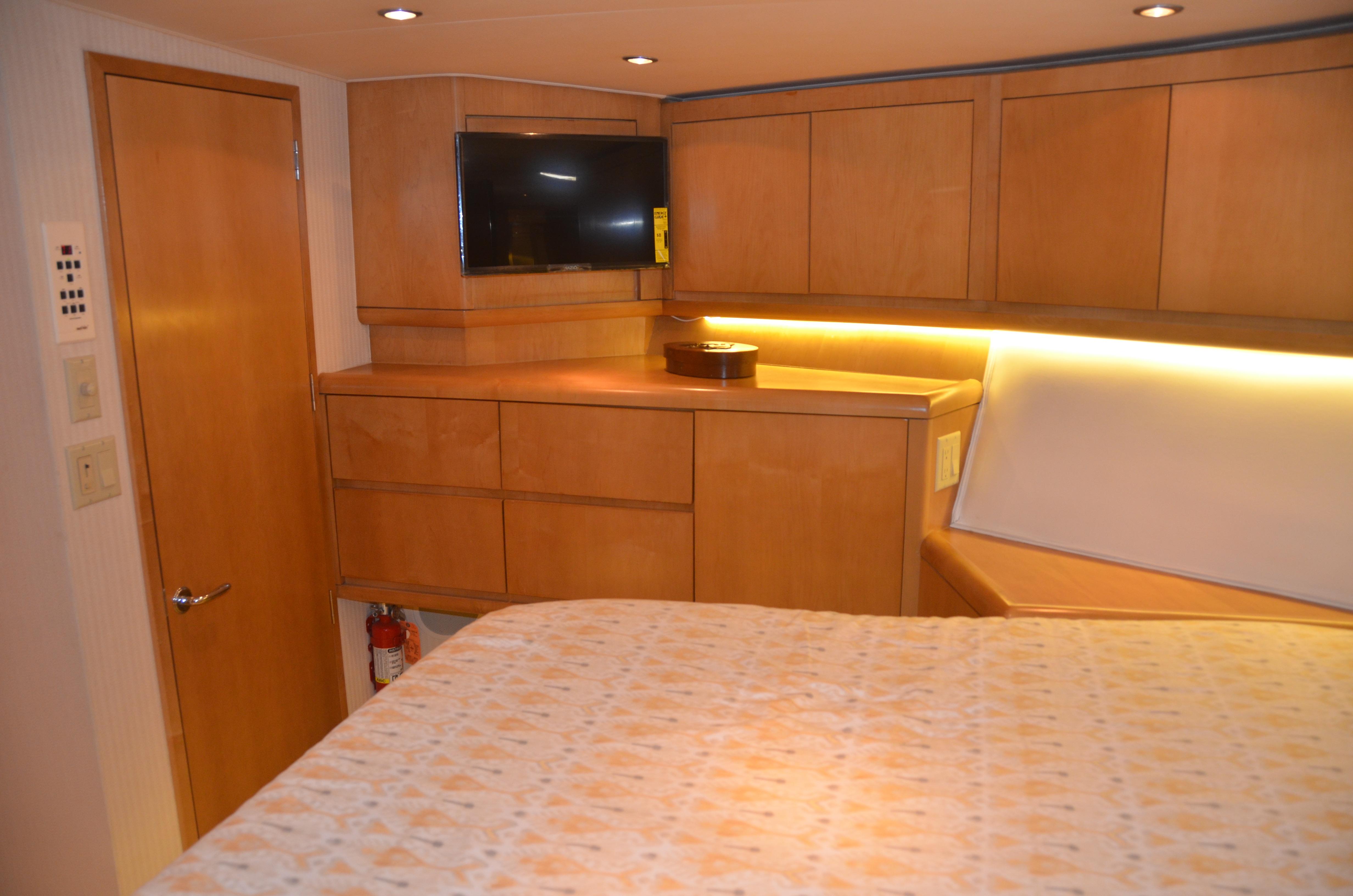 Hatteras 60 Down Time - Master Stateroom