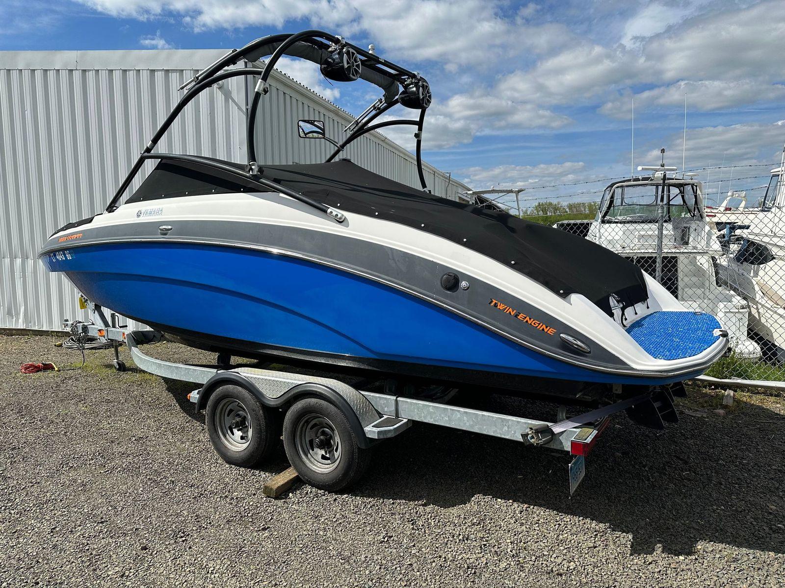 2014 Yamaha Boats AR 240