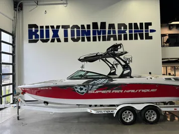 2010 Nautique Super Air Nautique 230