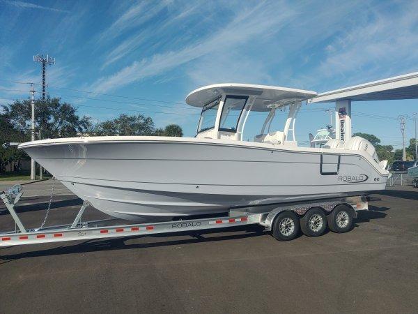 New 2024 Robalo R302 Center Console, 32819 Orlando - Boat Trader