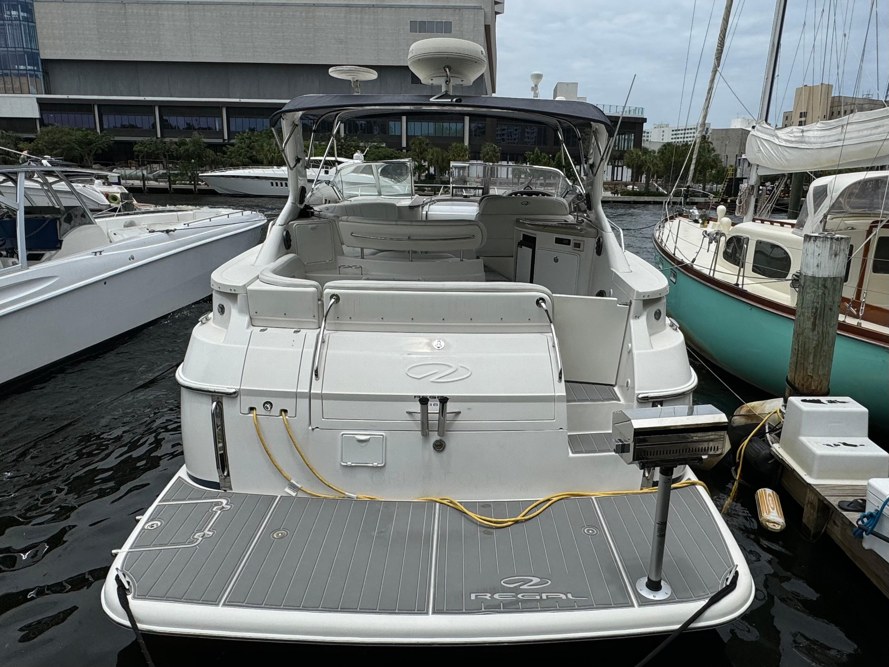 冬ギフト セ Commodore Regal 2003 Used 3860, Trader Boat - Miami 33176 靴