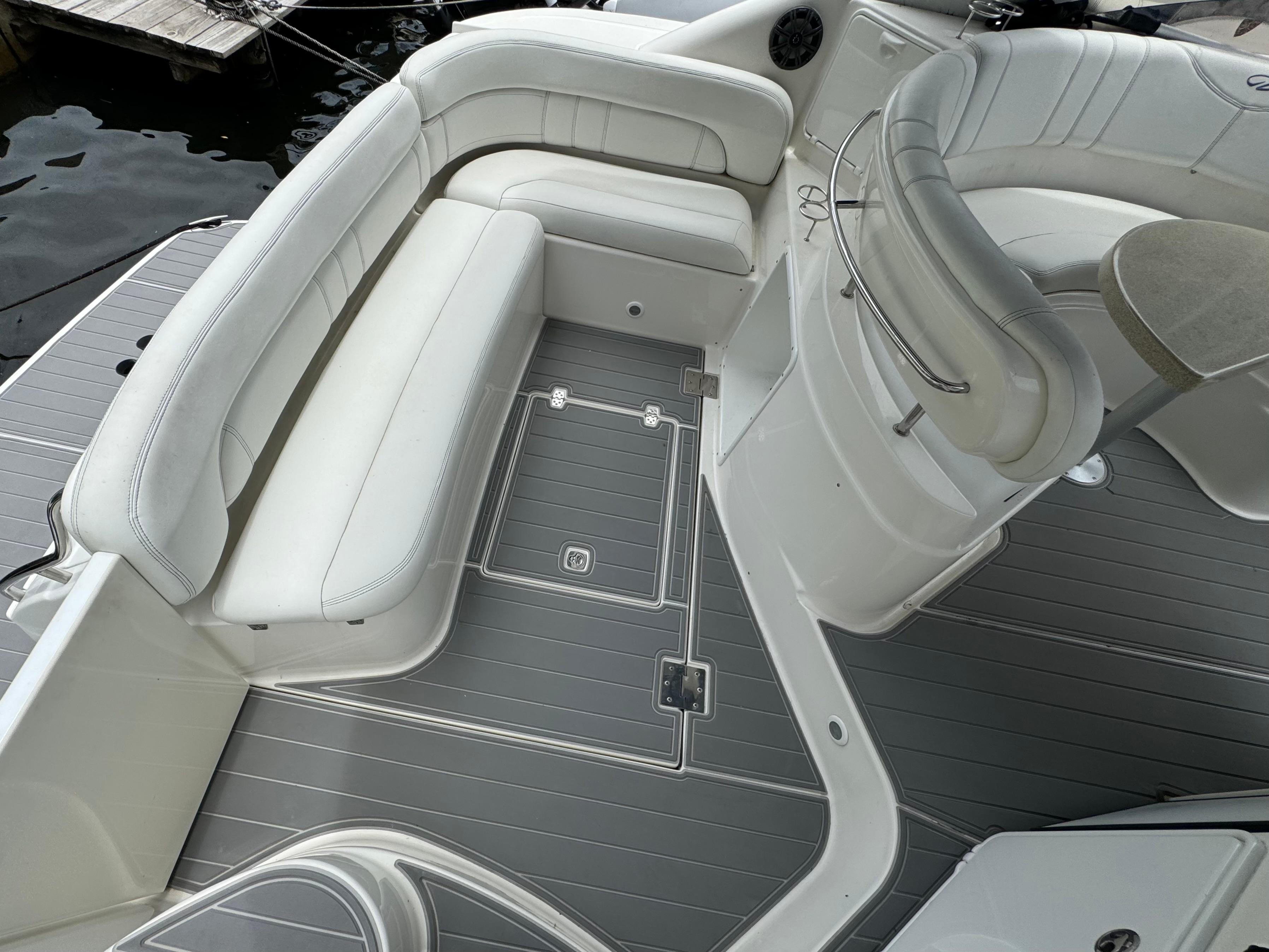 Used 2003 Regal Commodore 2665, 21901 North East - Boat Trader