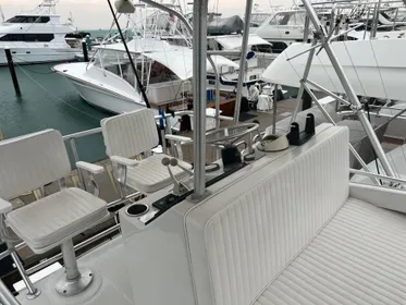 2001 Luhrs 34 Convertible