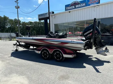 2017 Triton Boats 21 TRX