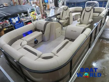 2024 Bentley Pontoons Legacy 223 Navigator Quad Lounge Tritoon Pontoon &