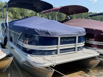 2022 Sylvan Mirage 8524 LZ