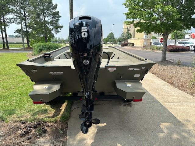 New 2024 Tracker Grizzly 2072 CC, 39208 Pearl - Boat Trader