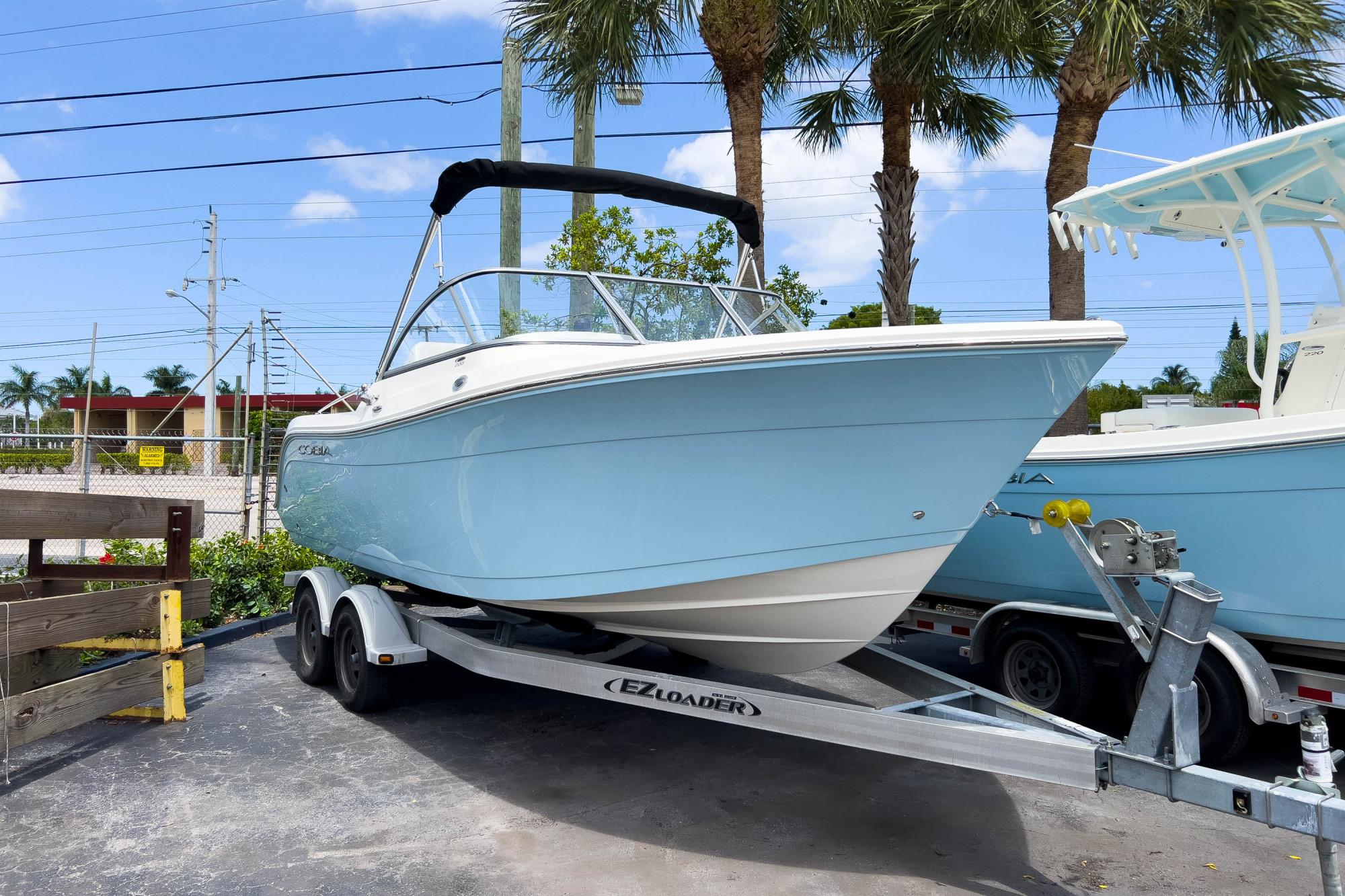 New 2023 Cobia 220 DC, 33036 Islamorada - Boat Trader