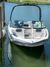 2017 Yamaha Boats AR 195
