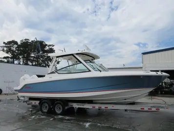 2021 Boston Whaler 280 Vantage