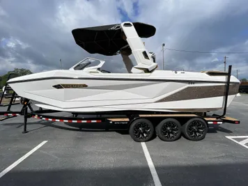 2024 Nautique Paragon 25