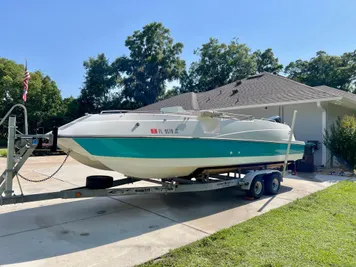 1996 Bayliner 2309 Rendezvous