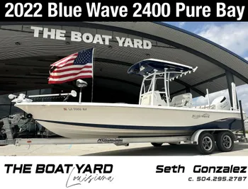 2022 Blue Wave 2400 Pure Bay