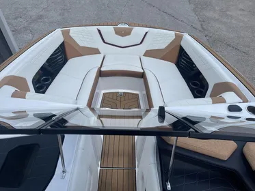 2021 Nautique Super Air Nautique G23