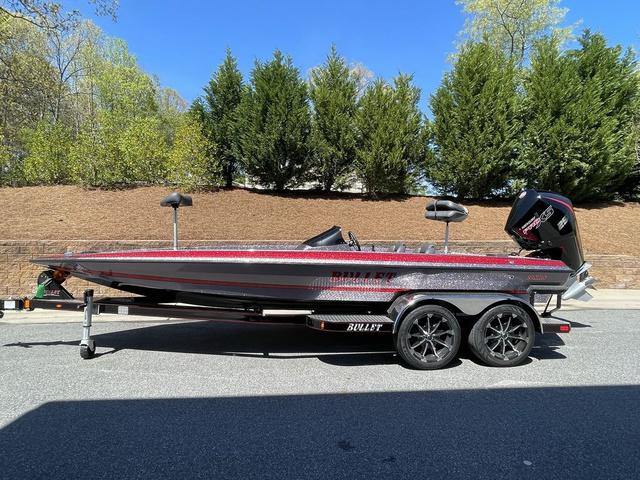 21XRS Bullet Boat, Fishing Boat