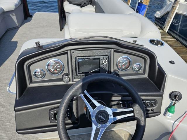 2021 Bentley Pontoons 243 Navigator