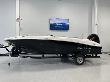 2023 NauticStar 203 SC